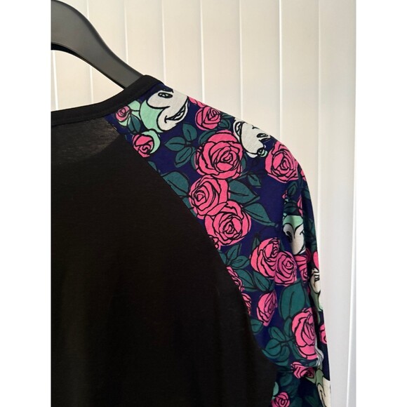 Women’s LulaRoe Disney Mickey  Randy Knit Top 3/4 Sleeve Size Small - Picture 6 of 6